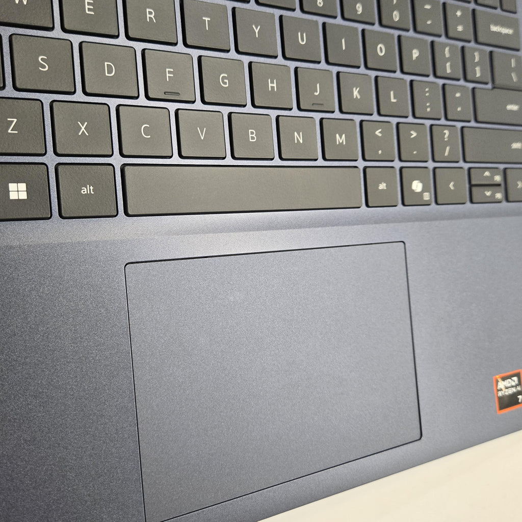 Dell 14 Plus (2-in-1) DB04255 Midnight Blue 2.0 GHz AMD Ryzen AI 7 350 16GB RAM 1TB Solid State Drive
