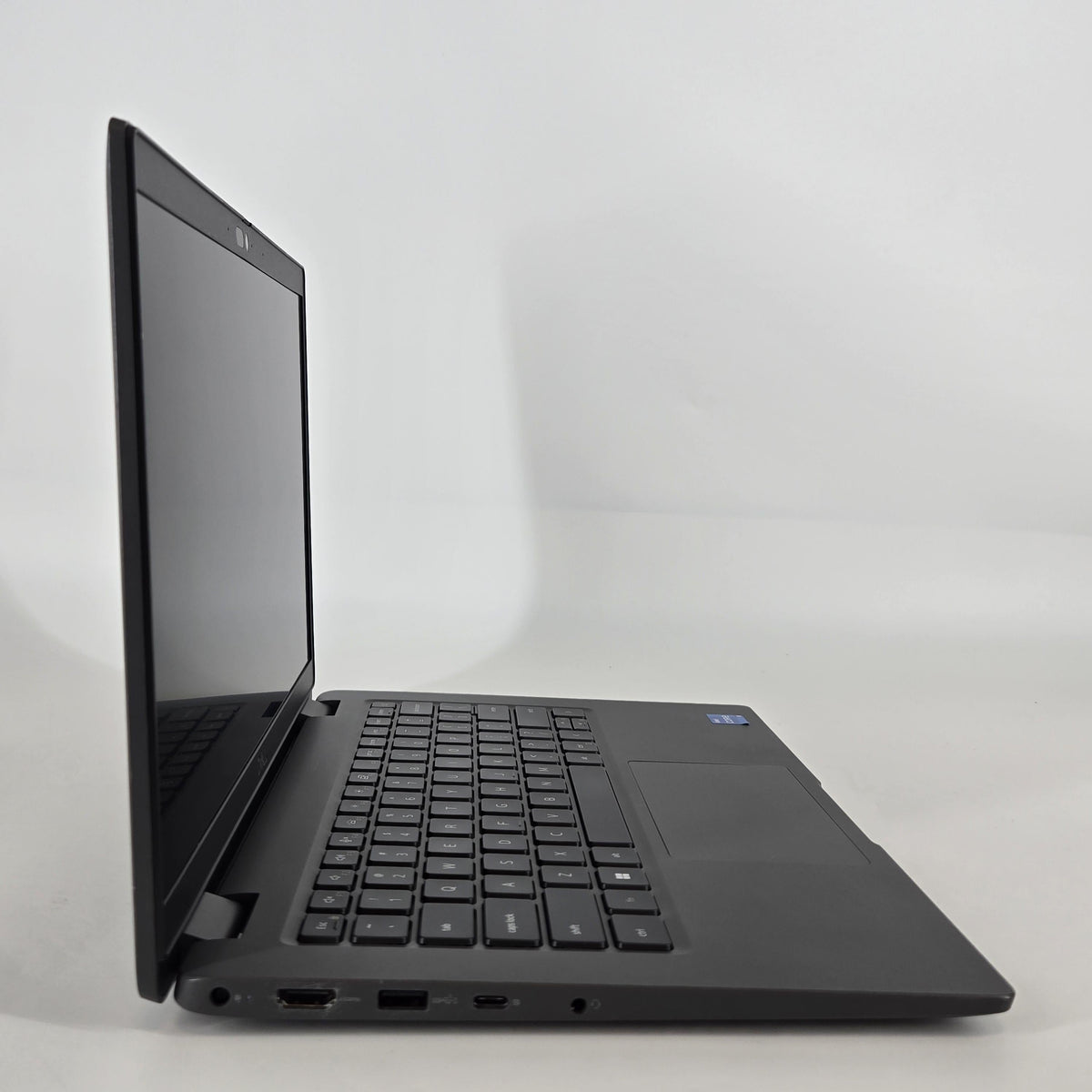 Dell Latitude 3440 14 Gray 1.3 GHz Intel Core i5 13th Gen. 16GB RAM 256GB Solid State Drive