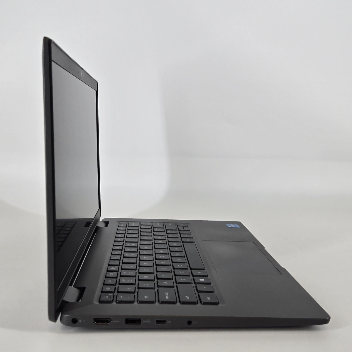 Dell Latitude 3440 14 Gray 1.2 GHz Intel Core i3 13th Gen. 8GB RAM 256GB Solid State Drive