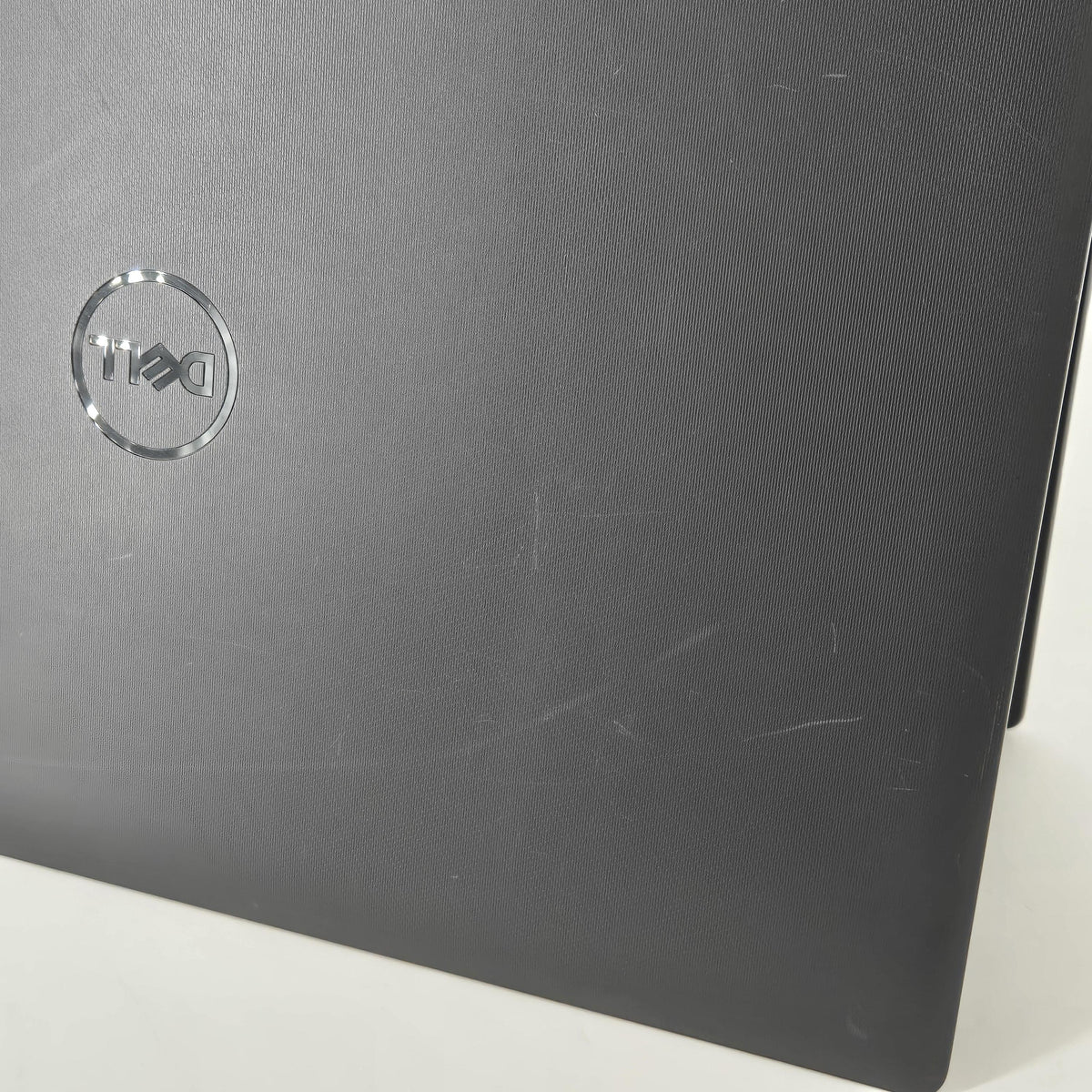 Dell Latitude 3440 14 Gray 1.2 GHz Intel Core i3 13th Gen. 8GB RAM 256GB Solid State Drive