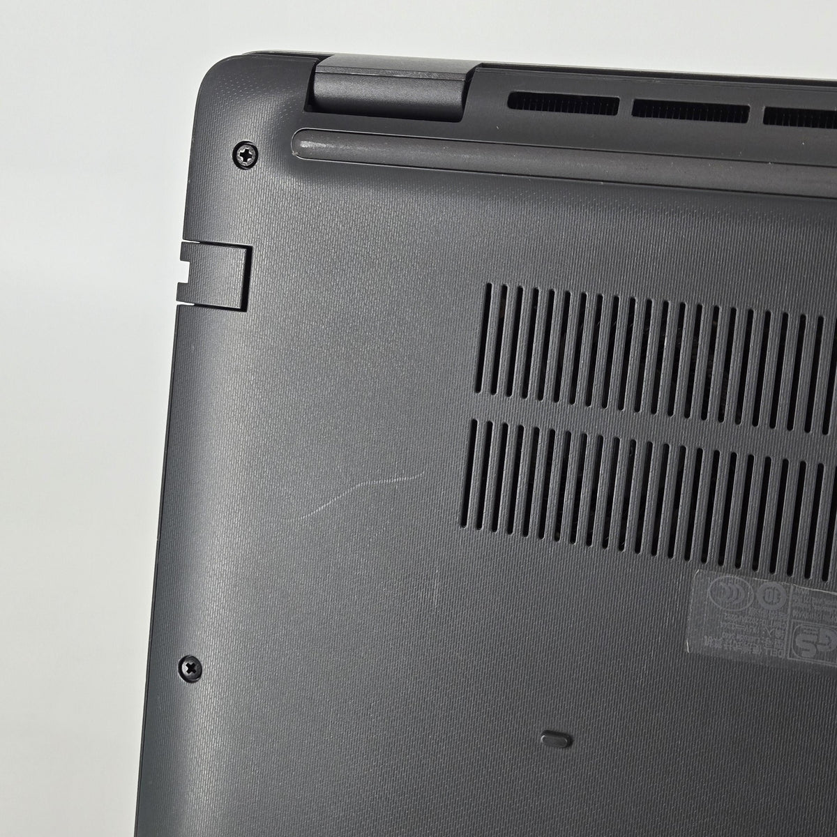 Dell Latitude 3440 14 Gray 1.2 GHz Intel Core i3 13th Gen. 8GB RAM 256GB Solid State Drive