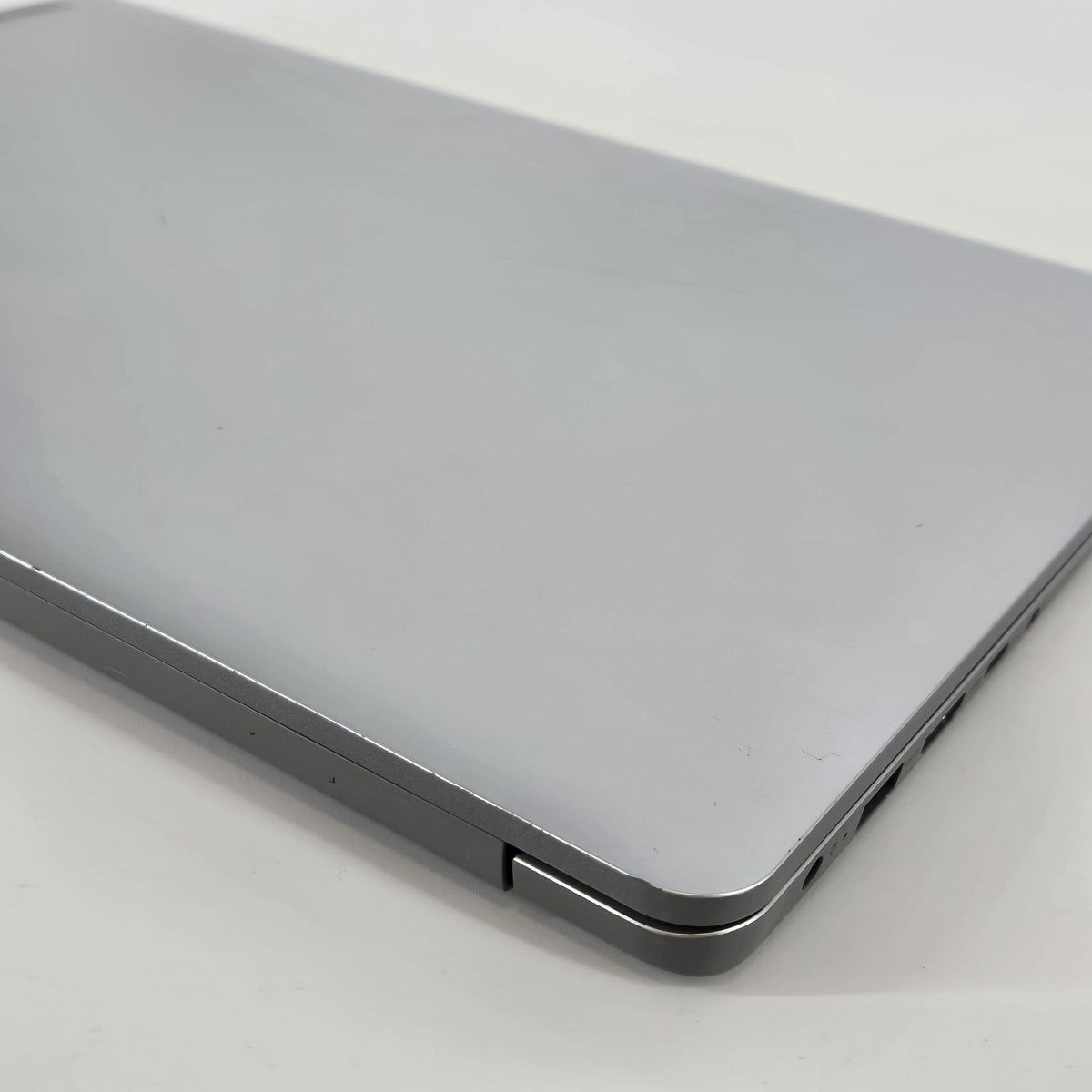 Lenovo IdeaPad 1 15.6 Cloud Grey 2.1 GHz AMD Ryzen 7 5700U 12GB RAM 512GB Solid State Drive