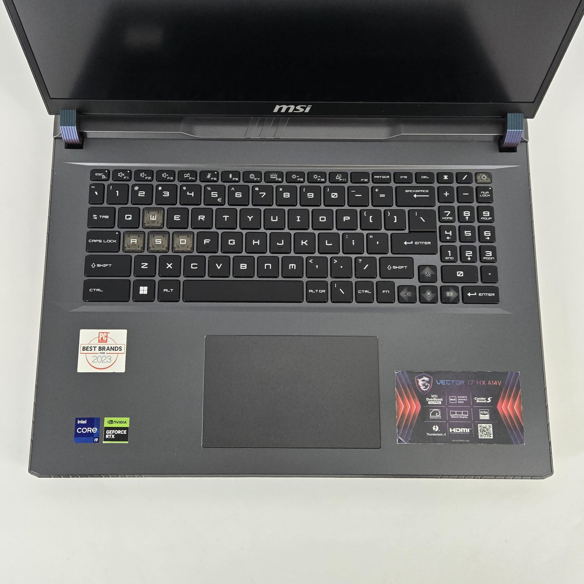 MSI Vector 17 HX 17 Gray 2.2 GHz Intel Core i9 14th Gen. 32GB RAM 1TB Solid State Drive NVIDIA GeForce RTX 4070 8 GB