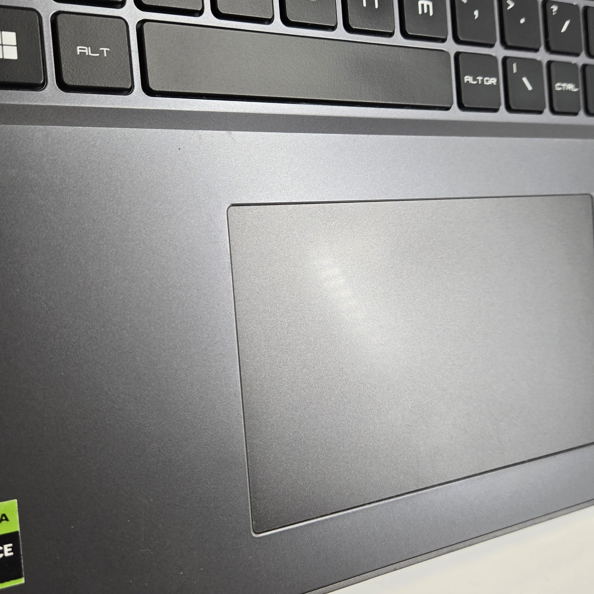 MSI Vector 17 HX 17 Gray 2.2 GHz Intel Core i9 14th Gen. 32GB RAM 1TB Solid State Drive NVIDIA GeForce RTX 4070 8 GB