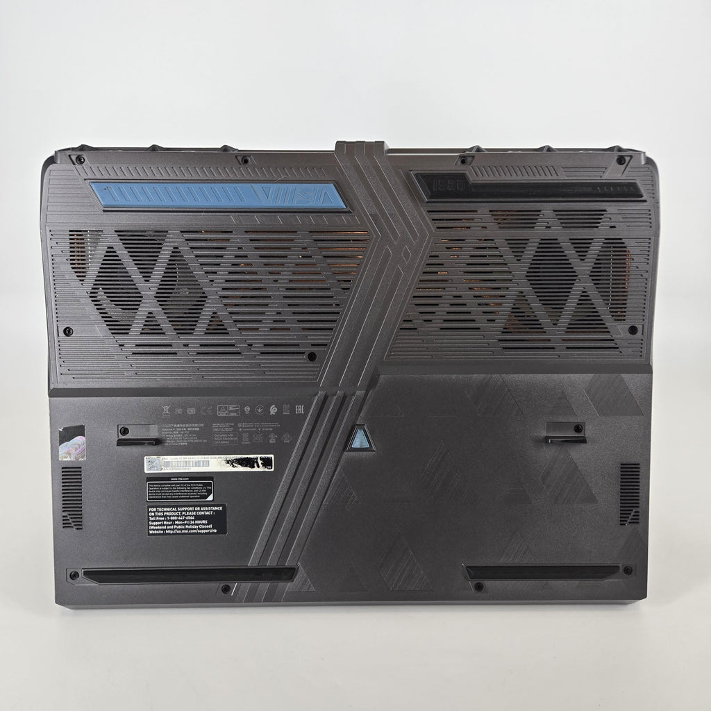MSI Vector 17 HX 17 Gray 2.2 GHz Intel Core i9 14th Gen. 32GB RAM 1TB Solid State Drive NVIDIA GeForce RTX 4070 8 GB