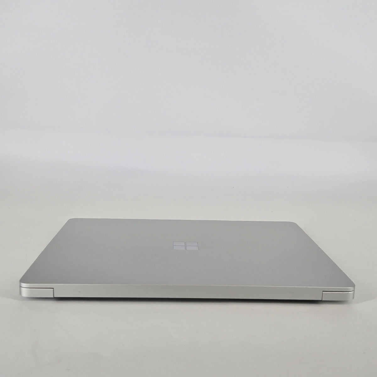 Surface Laptop 7 13.8 Platinum WiFi 3.4 GHz Qualcomm Snapdragon X Elite 16GB RAM 512GB Solid State Drive