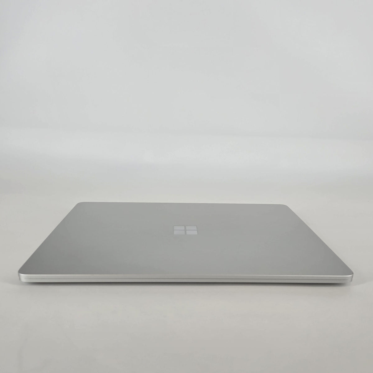 Surface Laptop 7 13.8 Platinum WiFi 3.4 GHz Qualcomm Snapdragon X Elite 16GB RAM 512GB Solid State Drive