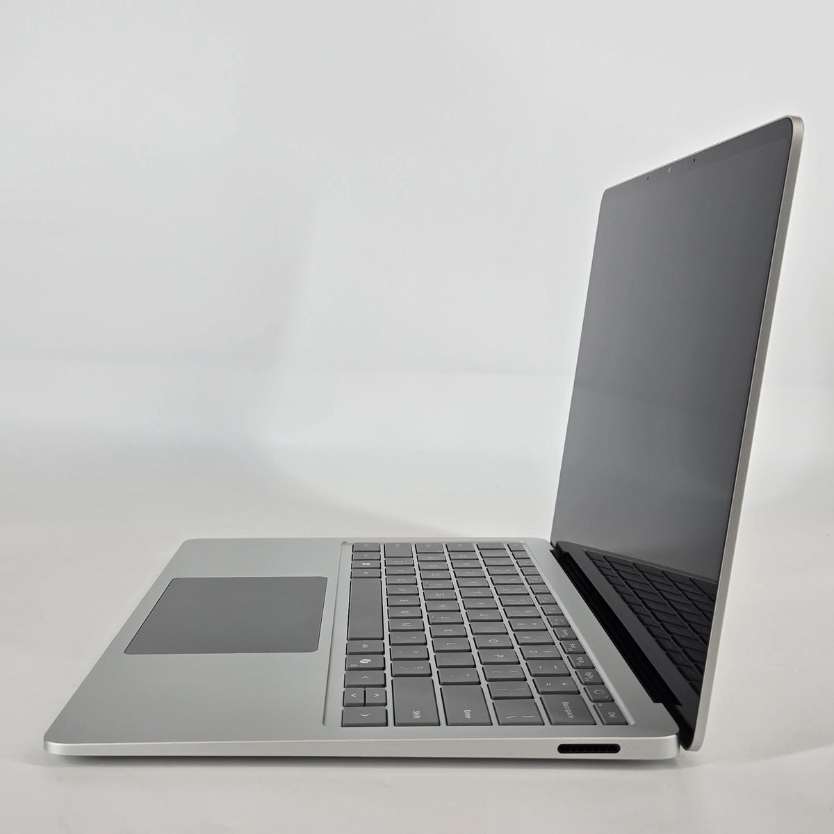 Surface Laptop 7 13.8 Platinum WiFi 3.4 GHz Qualcomm Snapdragon X Elite 16GB RAM 512GB Solid State Drive