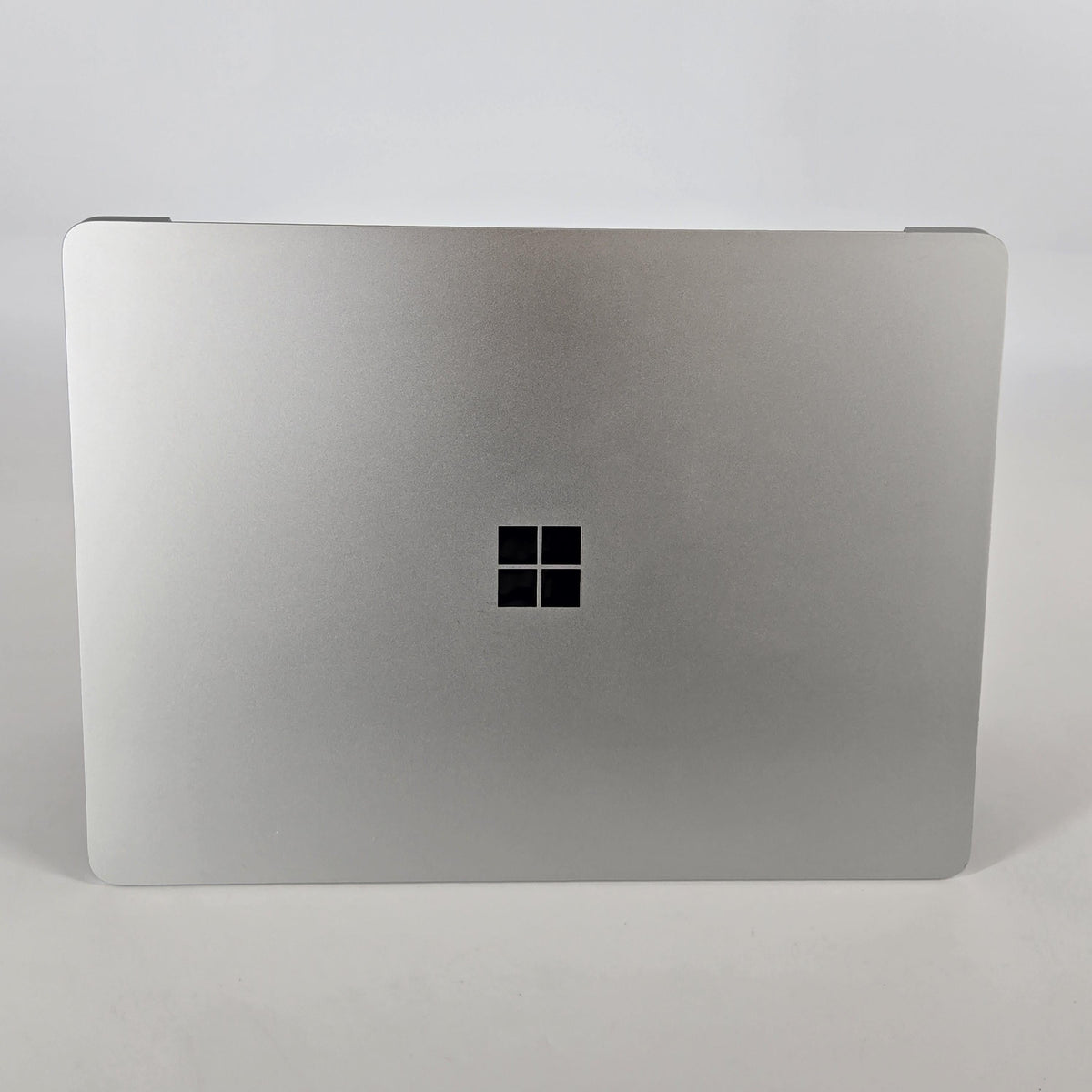 Surface Laptop 7 13.8 Platinum WiFi 3.4 GHz Qualcomm Snapdragon X Elite 16GB RAM 512GB Solid State Drive