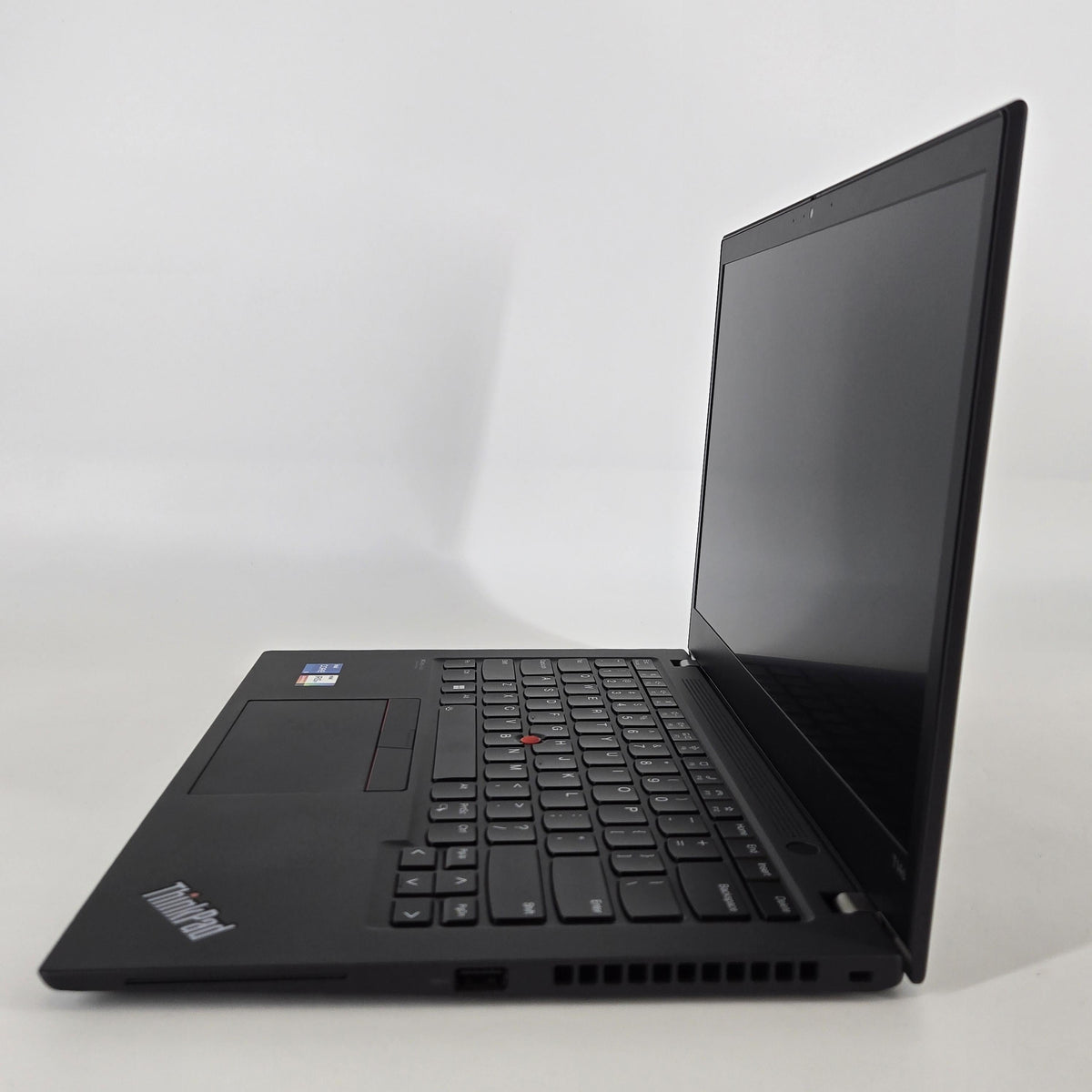 Lenovo ThinkPad T14s Gen 2 Black 2.4 GHz Intel Core i5 11th Gen. 16GB RAM 512GB Solid State Drive