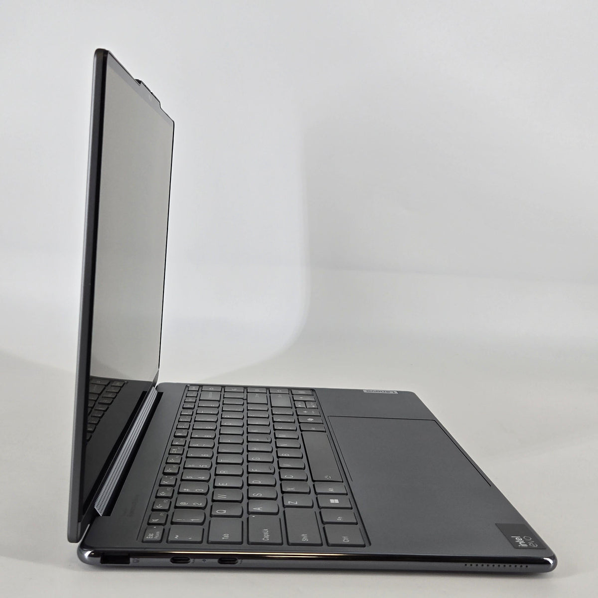 Lenovo Yoga 9i 14 Gray 1.4 GHz Intel Core Ultra 7 16GB RAM 512GB Solid State Drive