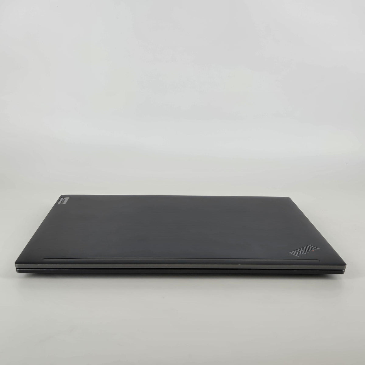 Lenovo ThinkPad T14s Gen 3 Gray 2.1 GHz Intel Core i7 12th Gen. 16GB RAM 512GB Solid State Drive