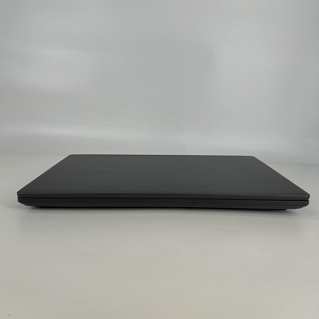 Asus ROG Strix G18 G815 18 Black 2.7 GHz Intel Core Ultra 9 Series 2 32GB RAM 2TB Solid State Drive NVIDIA GeForce RTX 5070 8 GB