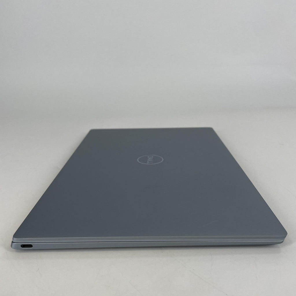 Dell XPS 13 9315 Blue 1.1 GHz Intel Core i7 12th Gen. 16GB RAM 512GB Solid State Drive