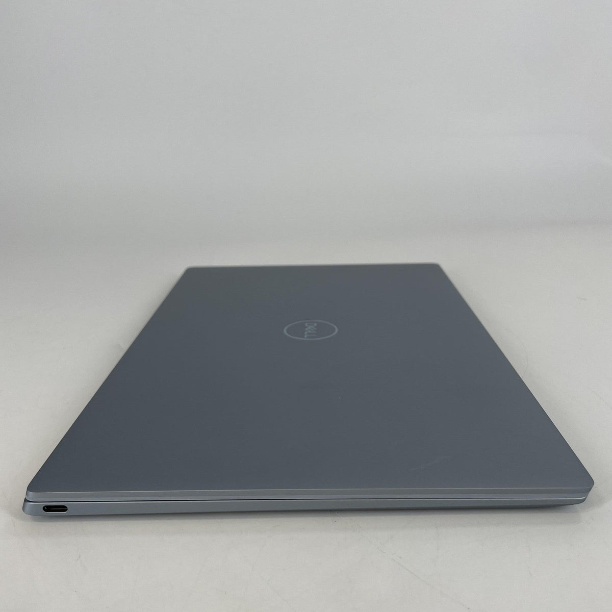 Dell XPS 13 9315 Blue 1.1 GHz Intel Core i7 12th Gen. 16GB RAM 512GB Solid State Drive