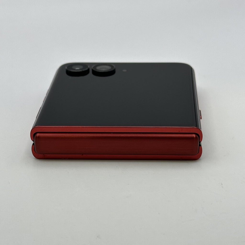 Motorola Razr Ultra (2025) 512GB Red (GSM Unlocked)