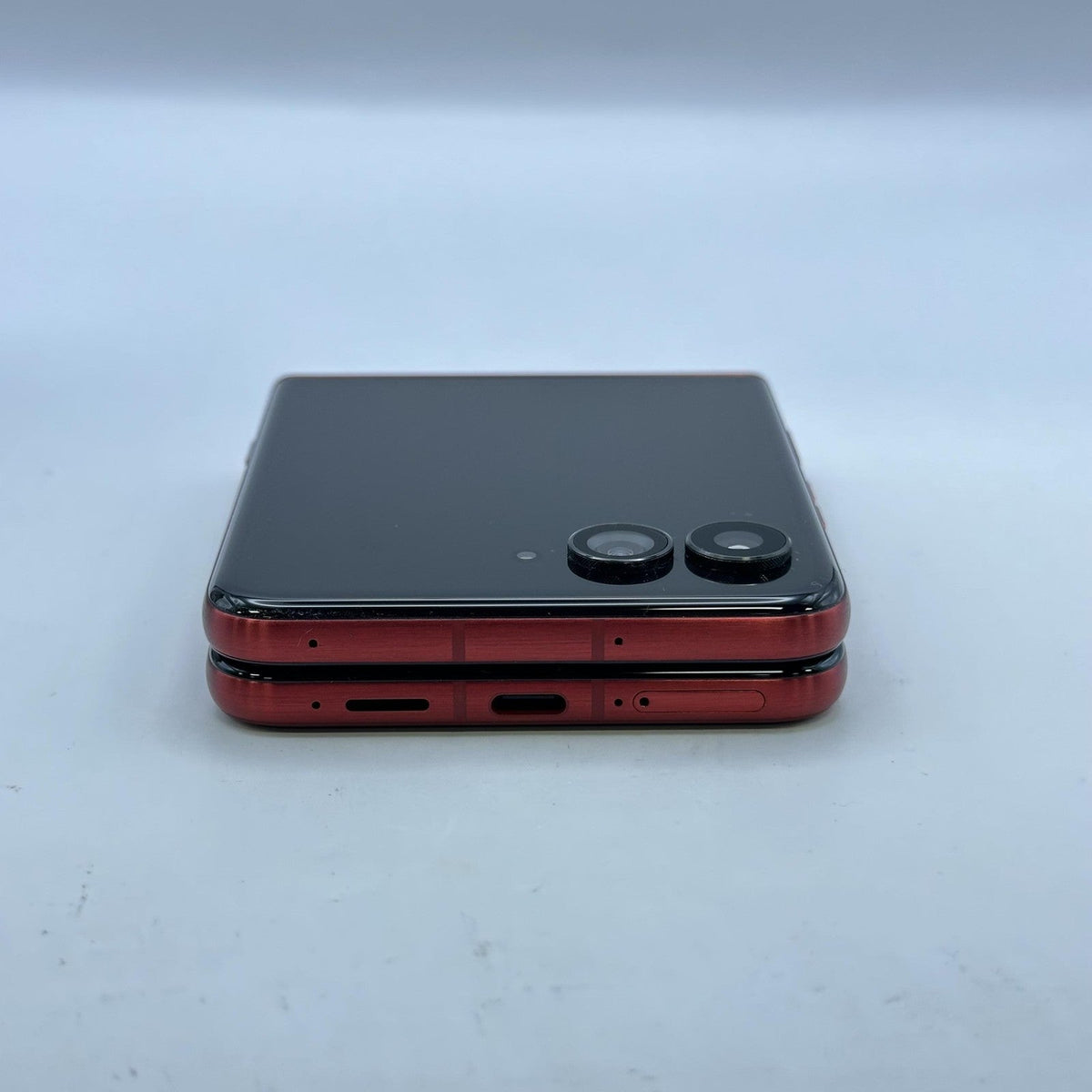Motorola Razr Ultra (2025) 512GB Red (GSM Unlocked)