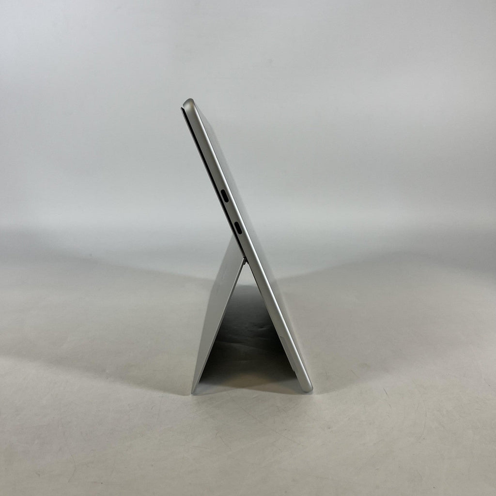 Microsoft Surface Pro 9 13 Platinum WiFi 2.7 GHz Intel Core i7 12th Gen. 16GB RAM 256GB Solid State Drive