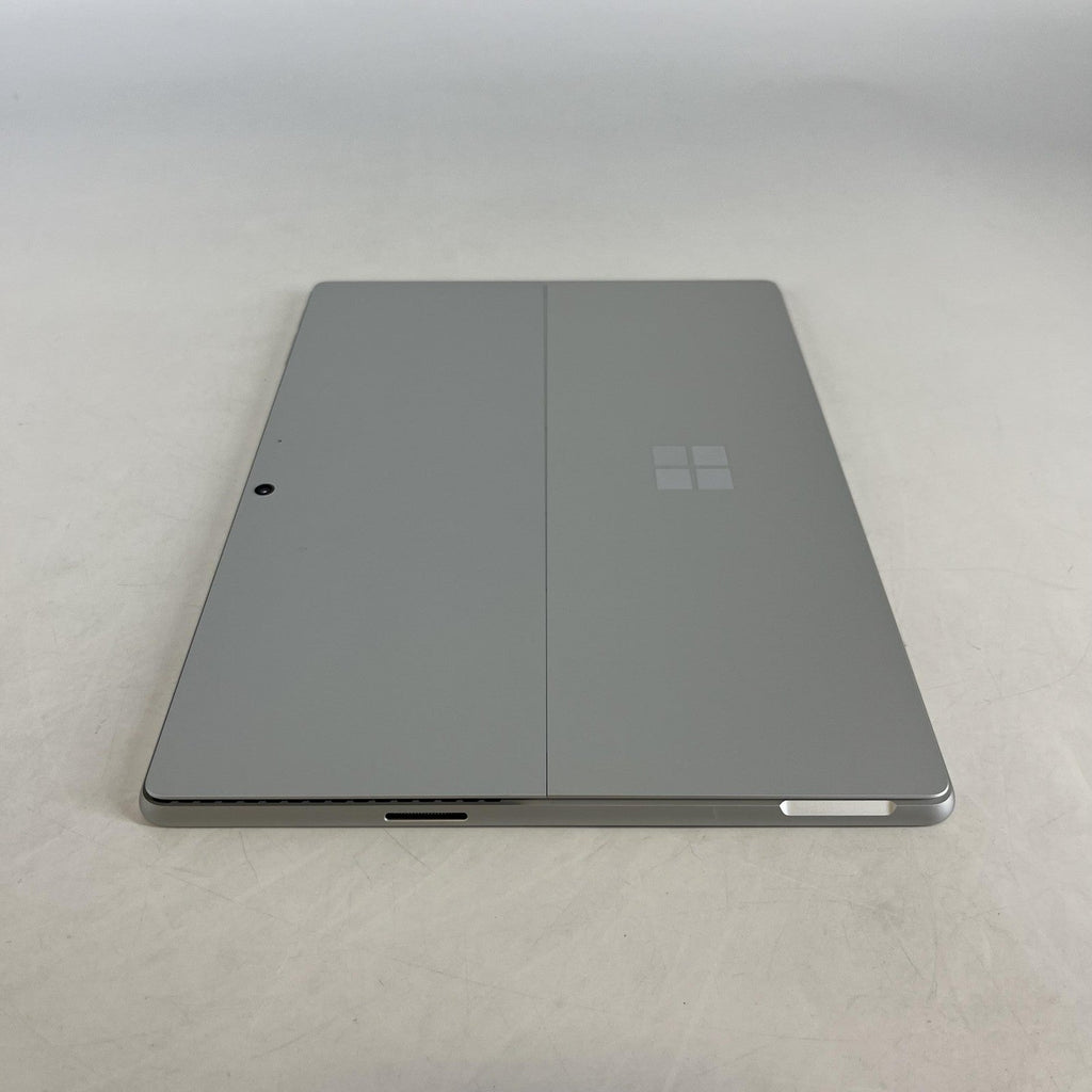 Microsoft Surface Pro 9 13 Platinum WiFi 2.7 GHz Intel Core i7 12th Gen. 16GB RAM 256GB Solid State Drive