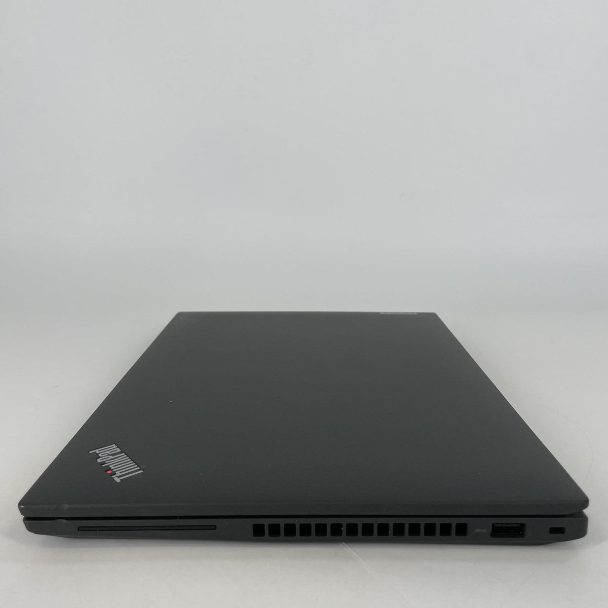 Lenovo ThinkPad P14s Gen 4 Black 1.9 GHz Intel Core i5 13th Gen. 16GB RAM 512GB Solid State Drive
