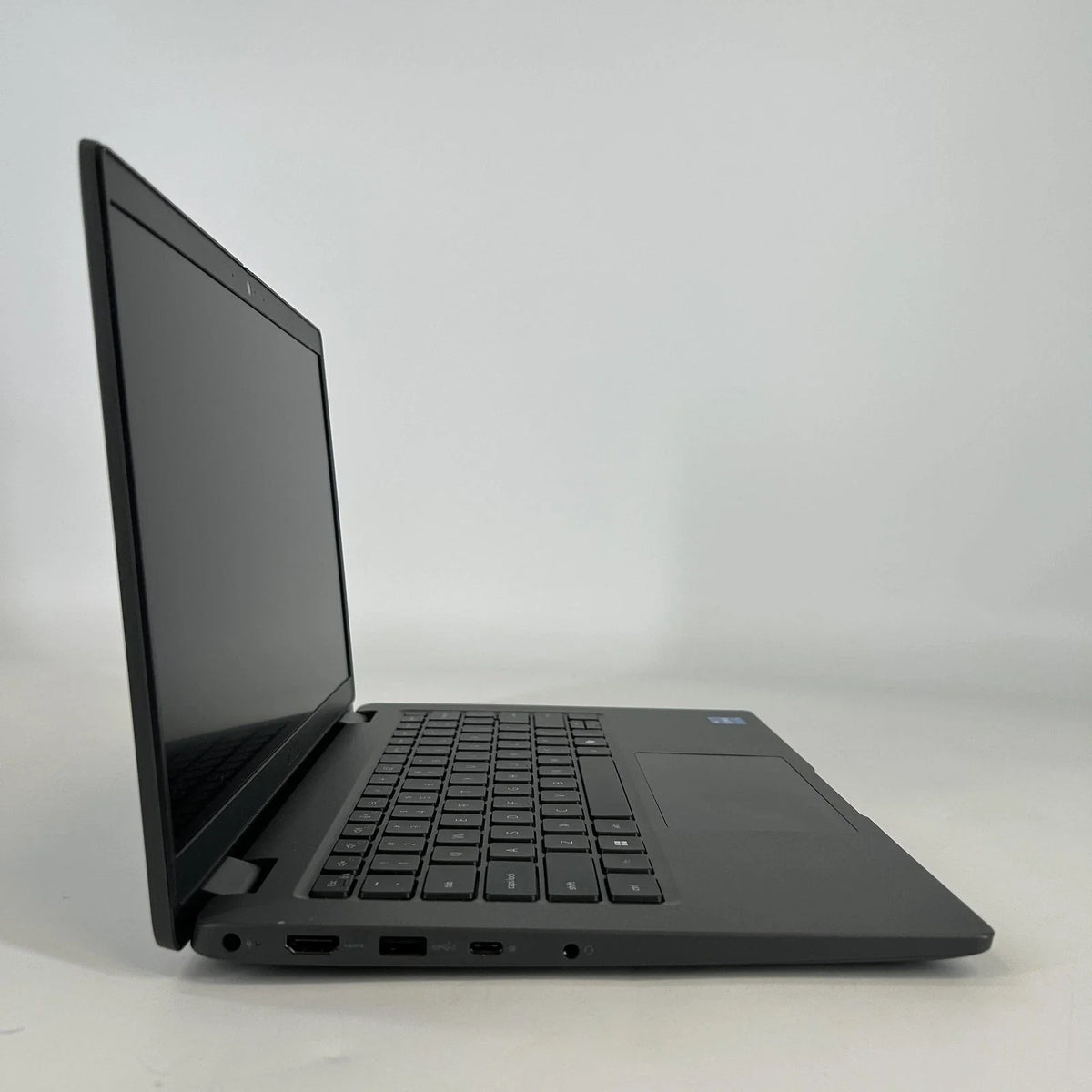Dell Latitude 3450 14 Gray 1.3 GHz Intel Core i5 13th Gen. 16GB RAM 256GB Solid State Drive
