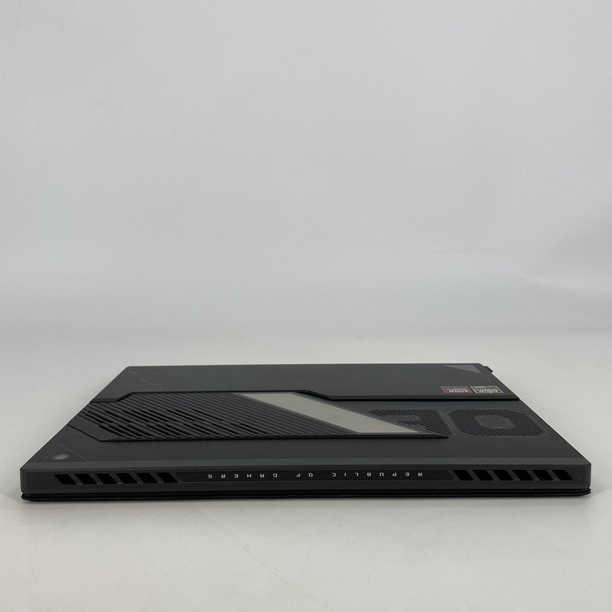 Asus ROG Flow Z13 GZ302 13.4 Black 3.0 GHz AMD Ryzen AI MAX+ 395 32GB RAM 2TB Solid State Drive