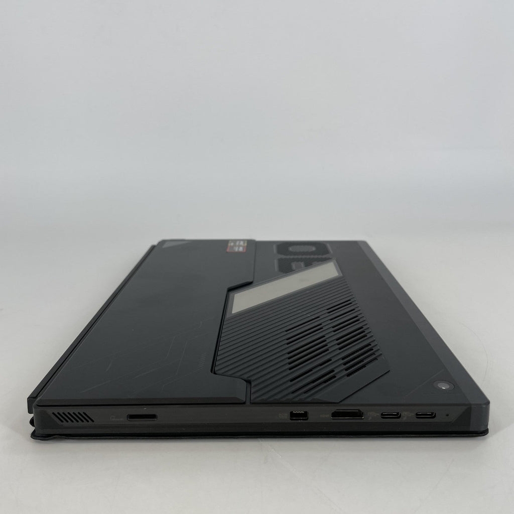 Asus ROG Flow Z13 GZ302 13.4 Black 3.0 GHz AMD Ryzen AI MAX+ 395 32GB RAM 2TB Solid State Drive