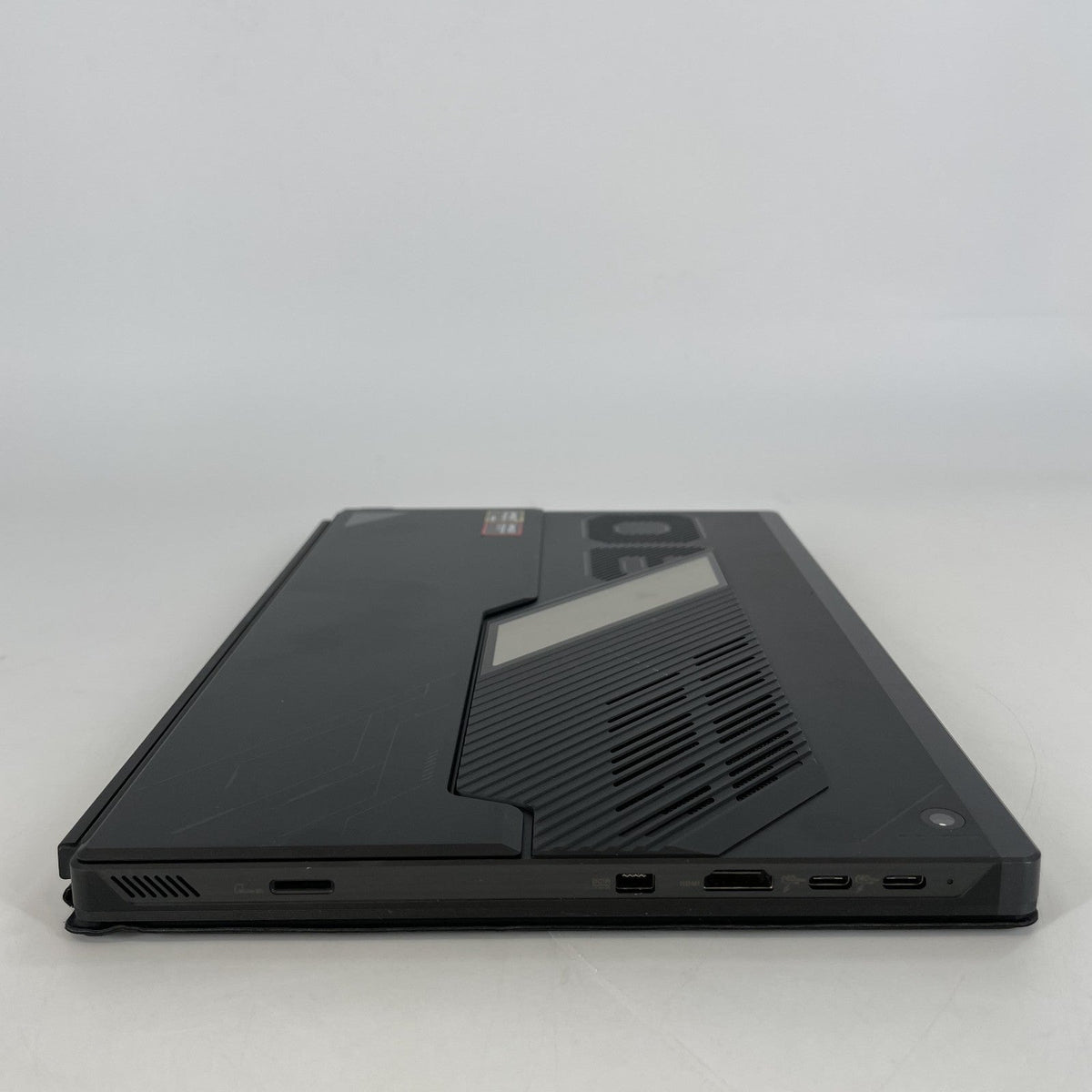 Asus ROG Flow Z13 GZ302 13.4 Black 3.0 GHz AMD Ryzen AI MAX+ 395 32GB RAM 2TB Solid State Drive