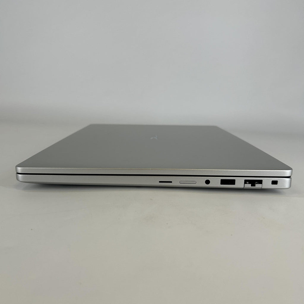 Pro 16 Plus PB16250 Silver 2.0 GHz Intel Core Ultra 5 Series 2 16GB RAM 256GB Solid State Drive