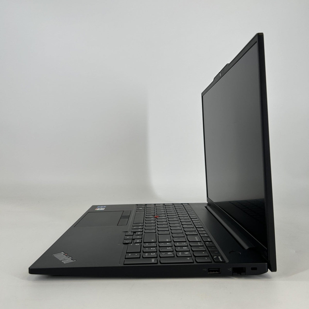Lenovo ThinkPad E16 Gen 1 Black 1.7 GHz Intel Core i7 13th Gen. 16GB RAM 512GB Solid State Drive