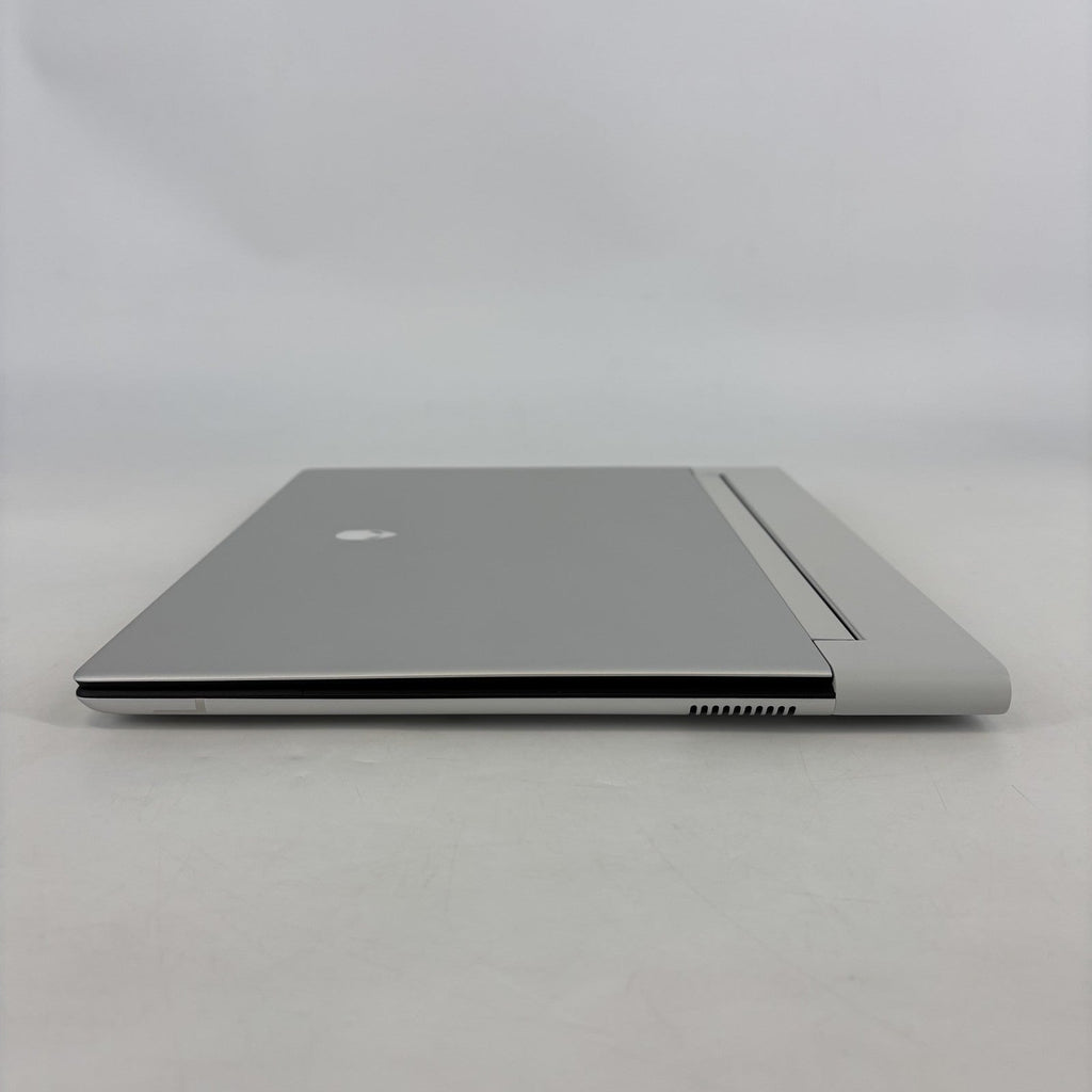 Dell Alienware X14 R2 Silver 2.4 GHz Intel Core i7 13th Gen. 32GB RAM 1TB Solid State Drive NVIDIA GeForce RTX 4060 8 GB