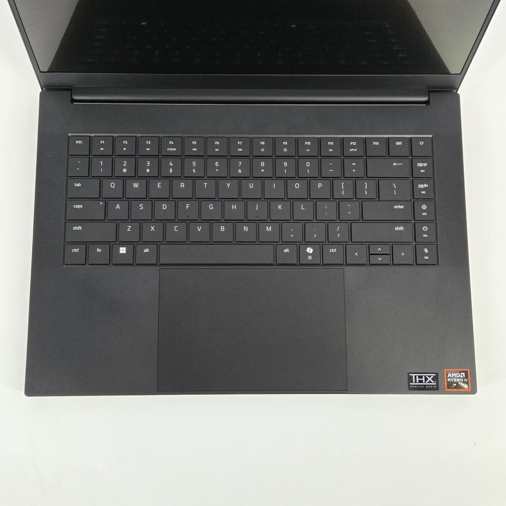 Razer Blade 16 2025 Black 2.0 GHz AMD Ryzen AI 9 365 16GB RAM 1TB Solid State Drive NVIDIA GeForce RTX 5060 8 GB