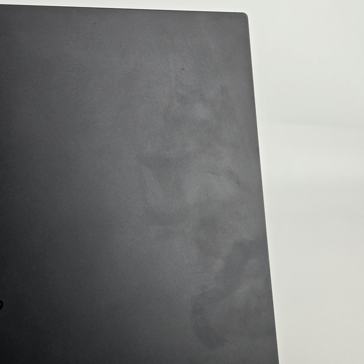 Razer Blade 16 2025 Black 2.0 GHz AMD Ryzen AI 9 365 16GB RAM 1TB Solid State Drive NVIDIA GeForce RTX 5060 8 GB