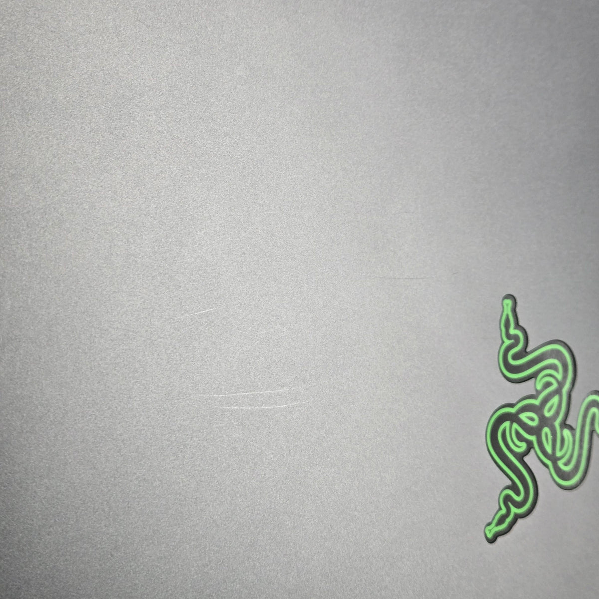 Razer Blade 16 2025 Black 2.0 GHz AMD Ryzen AI 9 365 16GB RAM 1TB Solid State Drive NVIDIA GeForce RTX 5060 8 GB