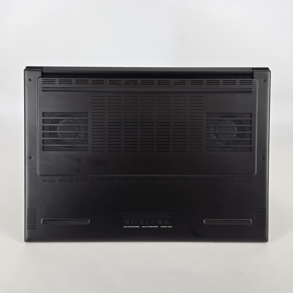 Razer Blade 16 2025 Black 2.0 GHz AMD Ryzen AI 9 365 16GB RAM 1TB Solid State Drive NVIDIA GeForce RTX 5060 8 GB