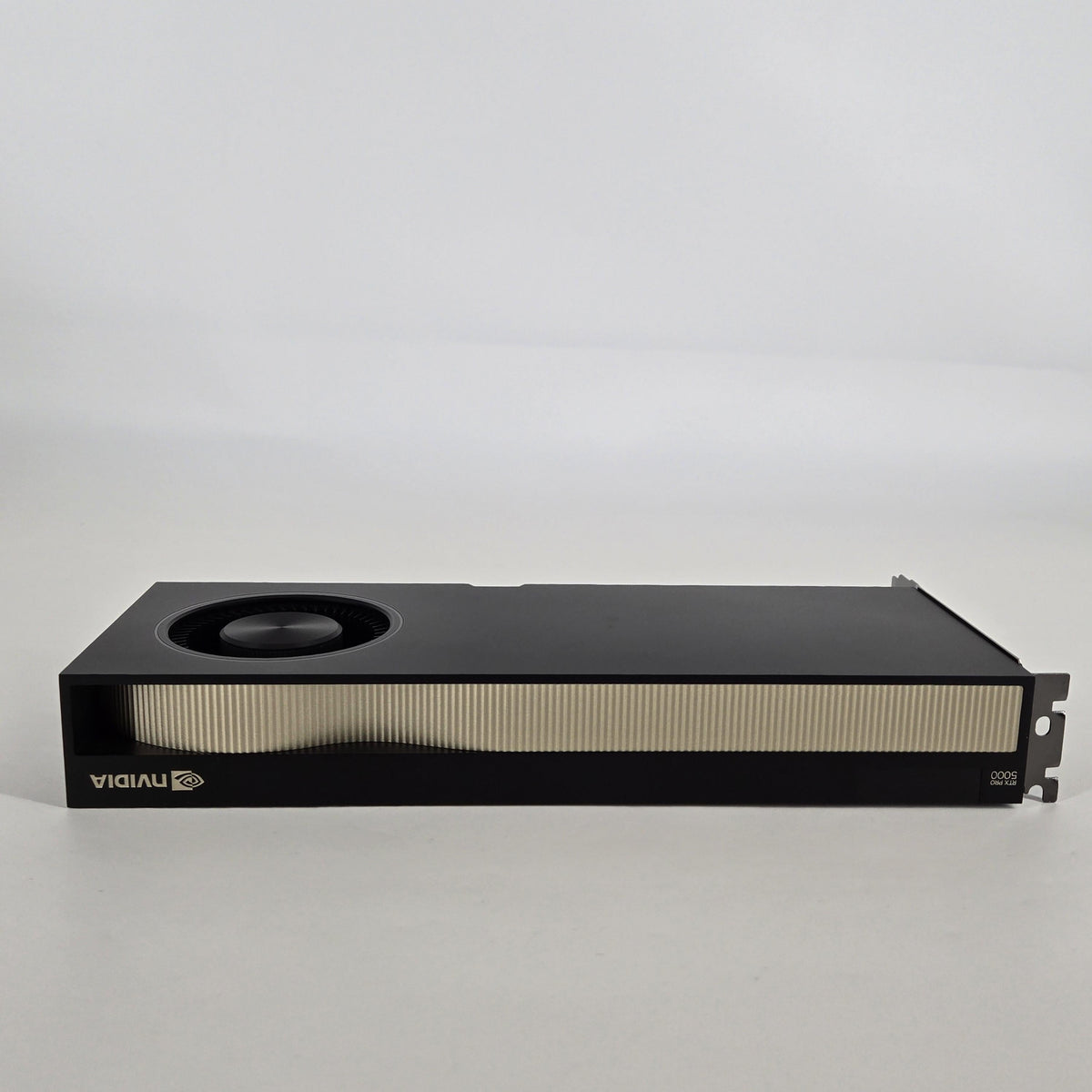 NVIDIA RTX PRO 5000 Blackwell 48GB RAM