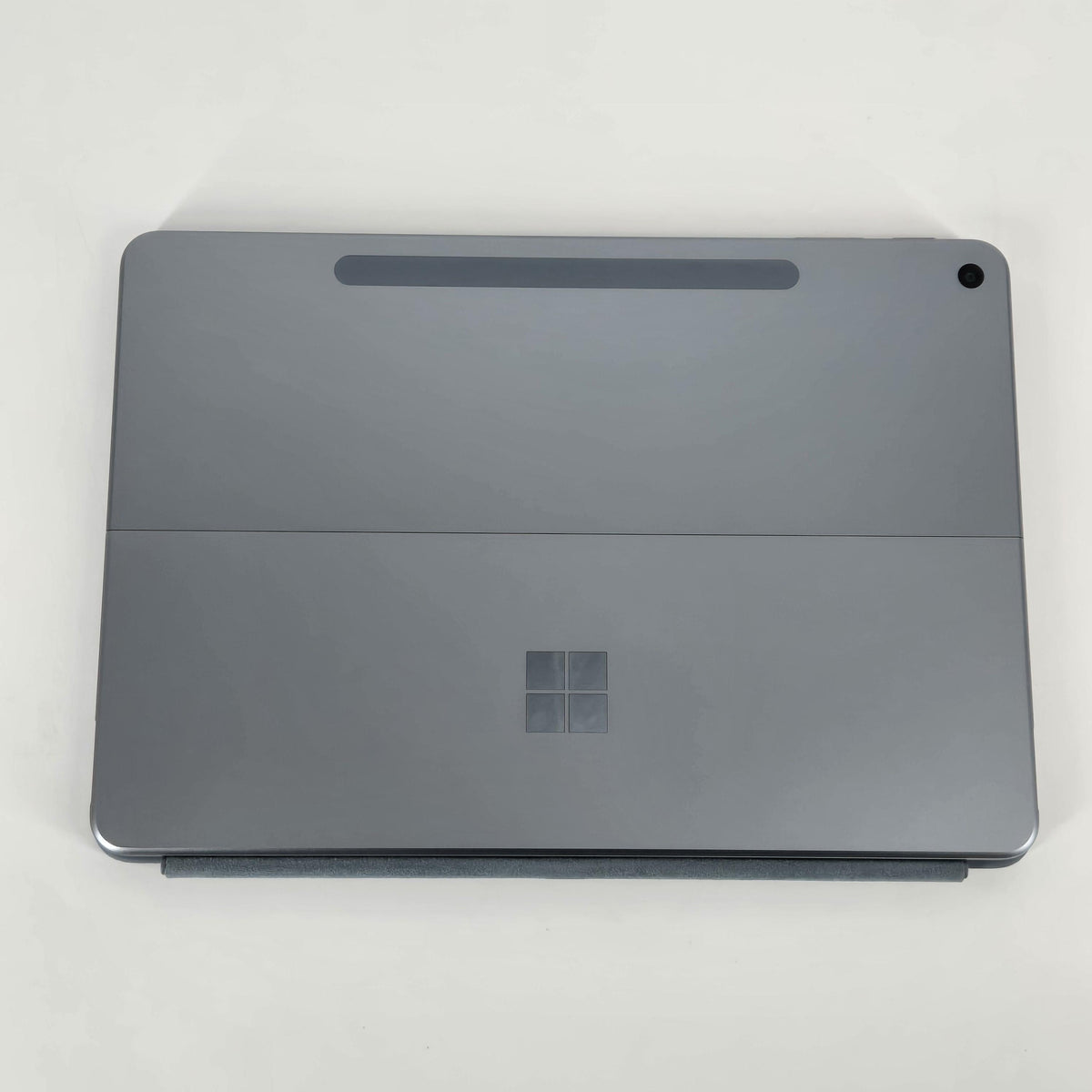 Surface Pro 12 Gray WiFi 3.3 GHz Qualcomm Snapdragon X Plus 16GB RAM 512GB UniversalFlashStorage