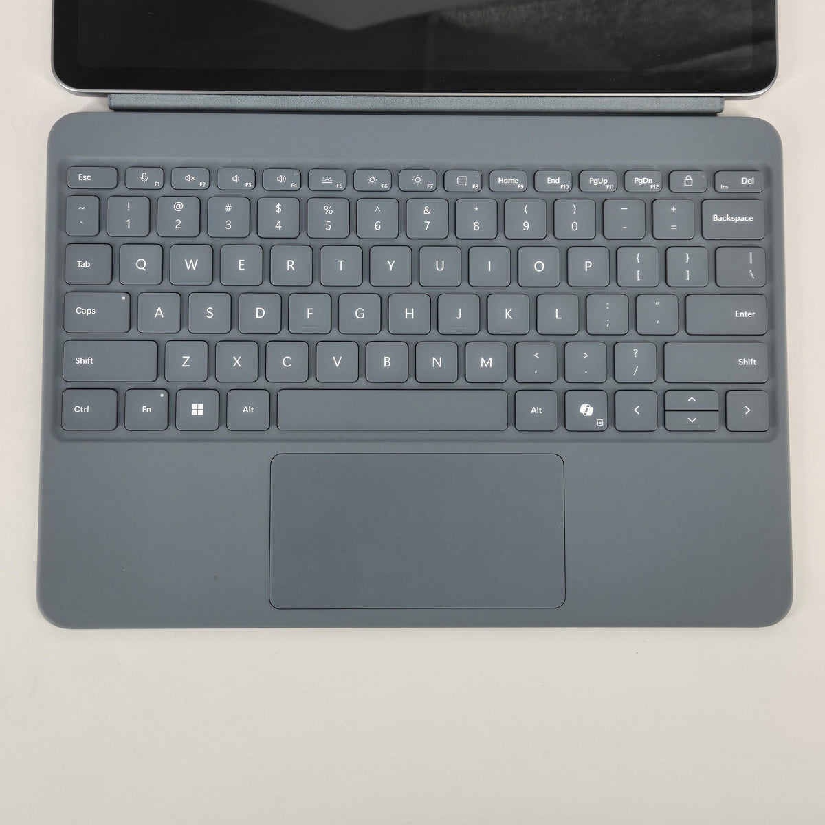 Surface Pro 12 Gray WiFi 3.3 GHz Qualcomm Snapdragon X Plus 16GB RAM 512GB UniversalFlashStorage