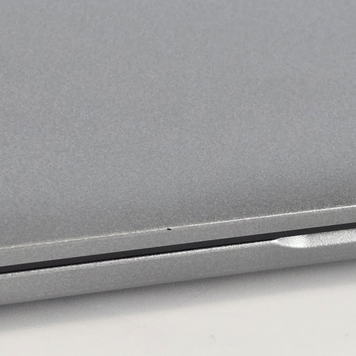 Dell Latitude 5450 14 Gray 1.7 GHz Intel Core Ultra 7 32GB RAM 512GB Solid State Drive