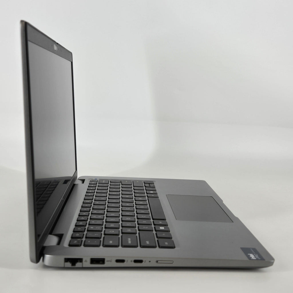 Dell Latitude 5450 14 Gray 1.7 GHz Intel Core Ultra 7 32GB RAM 512GB Solid State Drive