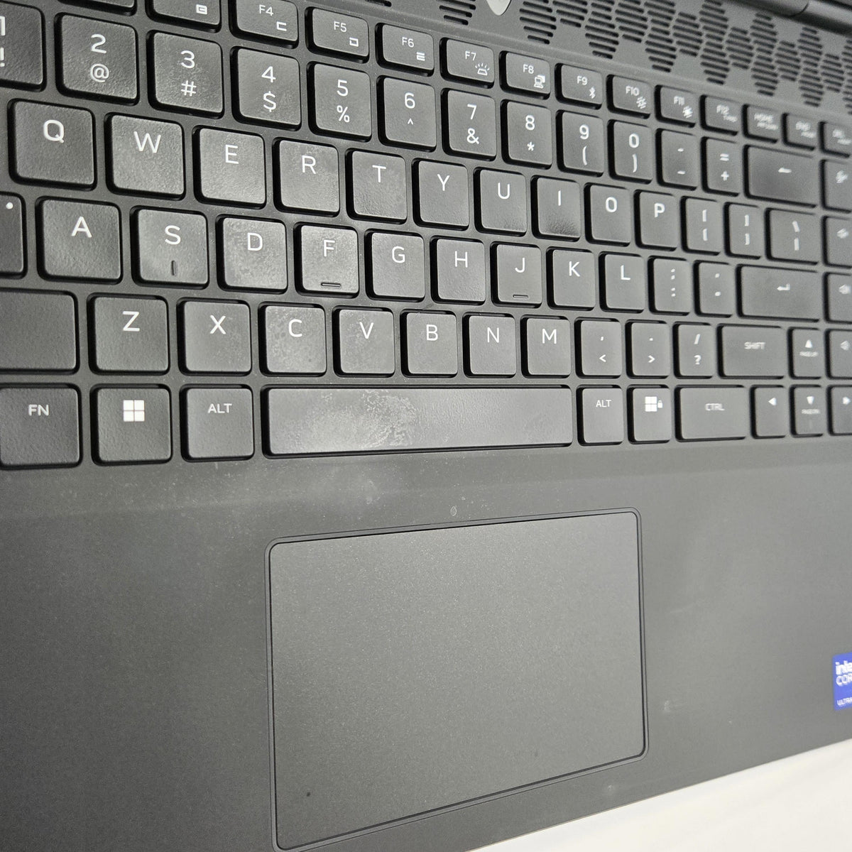 Dell Alienware M16 R2 Black 2.3 GHz Intel Core Ultra 9 32GB RAM 1TB Solid State Drive NVIDIA GeForce RTX 4070 8 GB