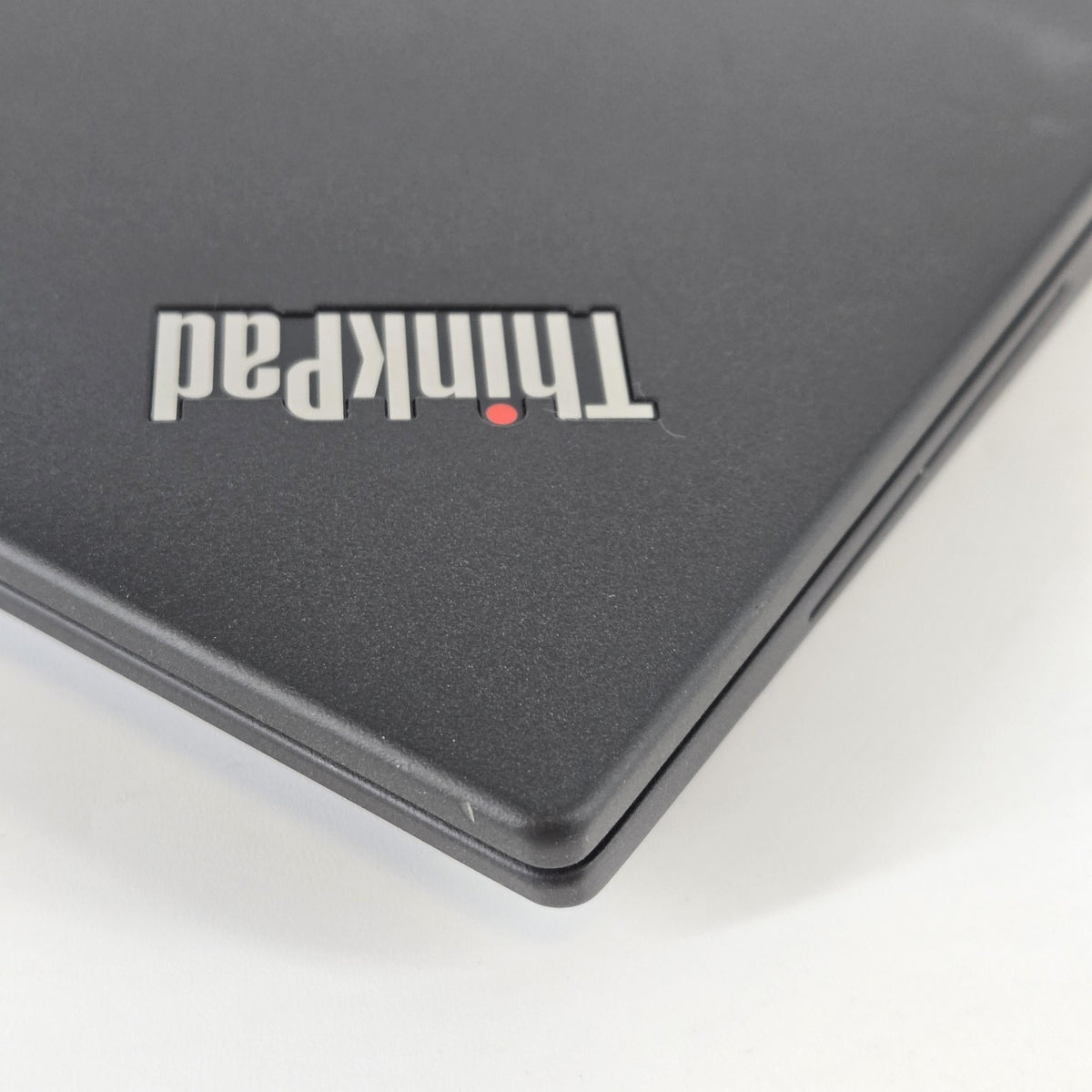 Lenovo ThinkPad P16s Gen 2 Black 3.3 GHz AMD Ryzen 7 Pro 7840U 64GB RAM 1TB Solid State Drive
