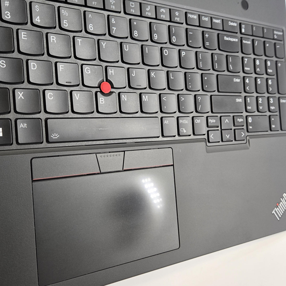 Lenovo ThinkPad P16s Gen 2 Black 3.3 GHz AMD Ryzen 7 Pro 7840U 64GB RAM 1TB Solid State Drive
