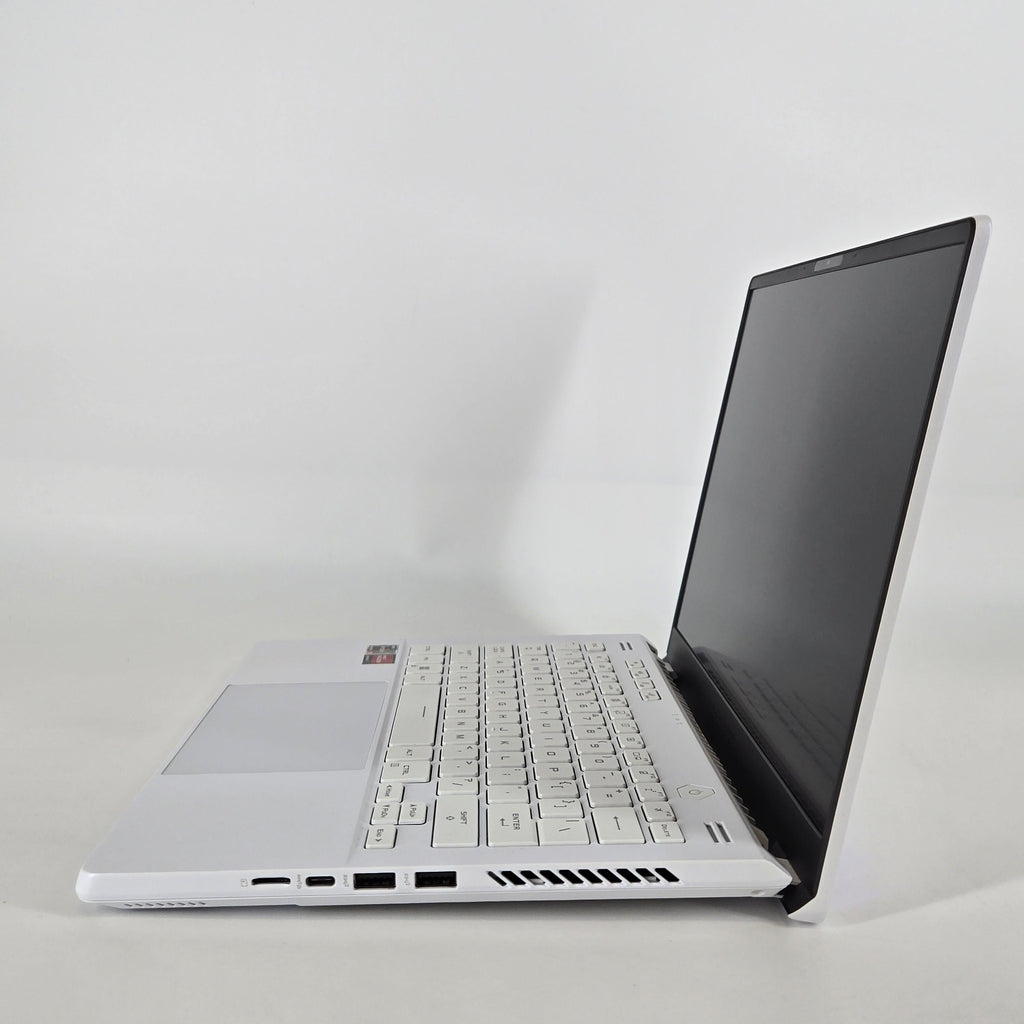 ROG Zephyrus G14 GA402 14 White 3.3 GHz AMD Ryzen 9 6900HS 32GB RAM 1TB Solid State Drive AMD Radeon RX 6800S 8 GB