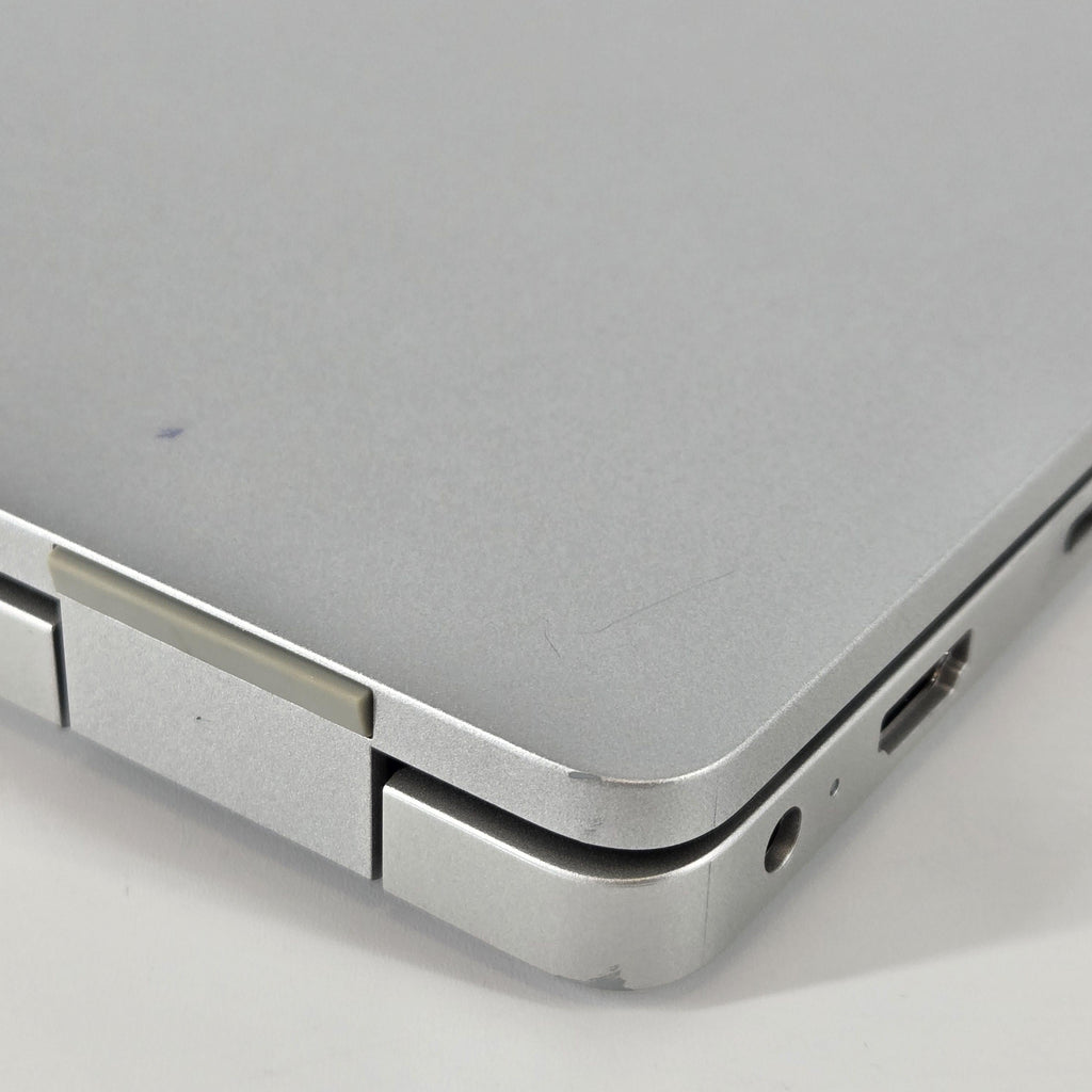 Dell Pro 14 PC14250 Platinum Silver 2.0 GHz Intel Core Ultra 5 Series 2 16GB RAM 256GB Solid State Drive