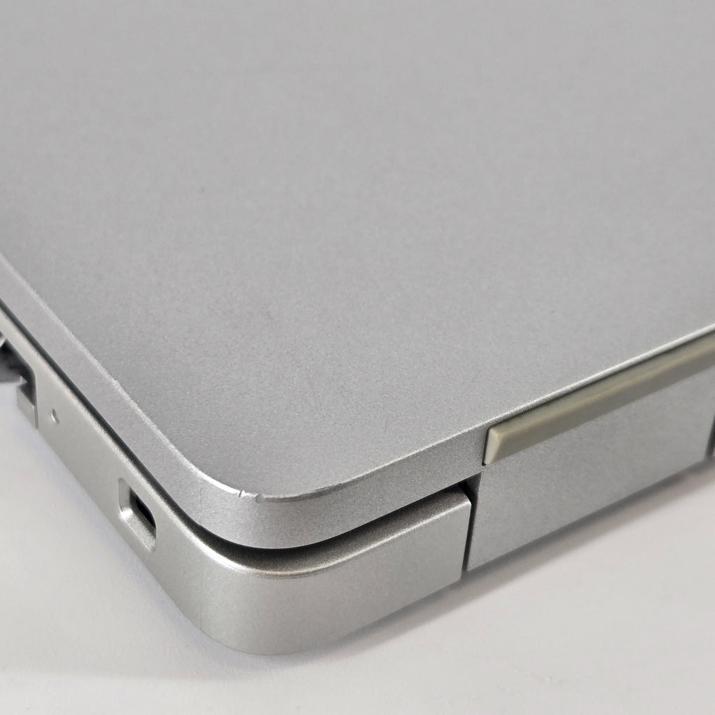 Dell Pro 14 PC14250 Platinum Silver 2.0 GHz Intel Core Ultra 5 Series 2 16GB RAM 256GB Solid State Drive