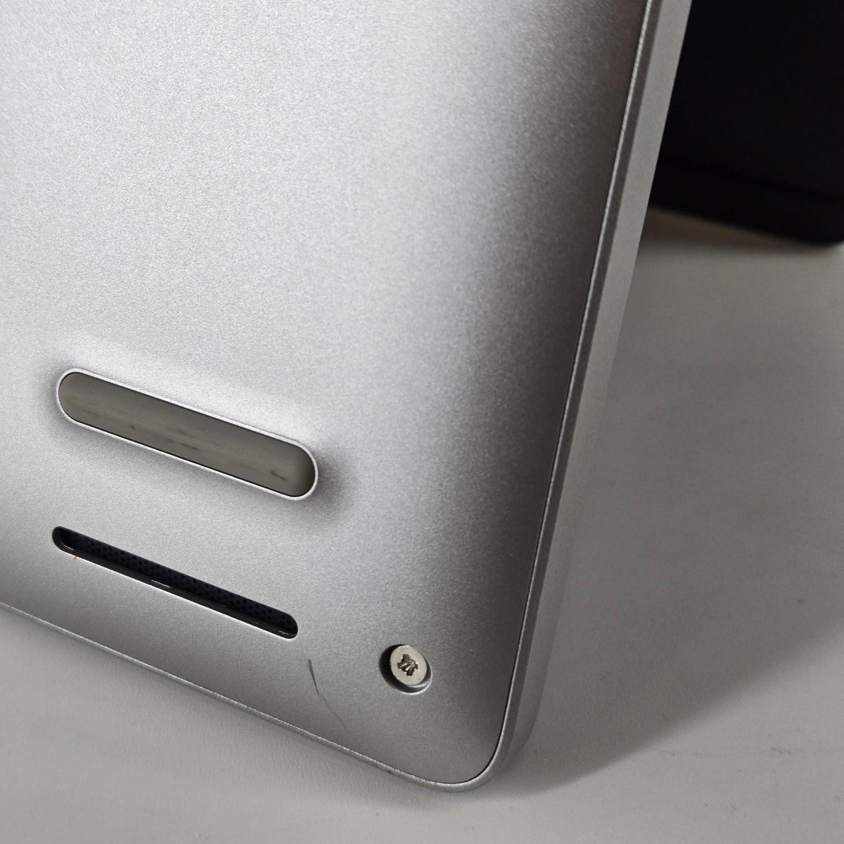 Dell Pro 14 PC14250 Platinum Silver 2.0 GHz Intel Core Ultra 5 Series 2 16GB RAM 256GB Solid State Drive