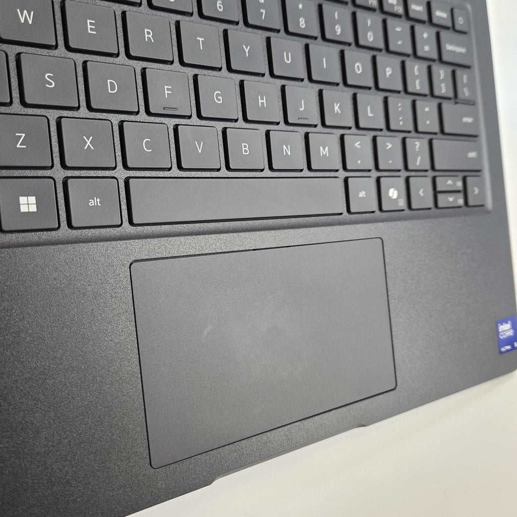 Dell Pro 14 PC14250 Magnetite 1.5 GHz Intel Core Ultra 5 Series 2 16GB RAM 256GB Solid State Drive