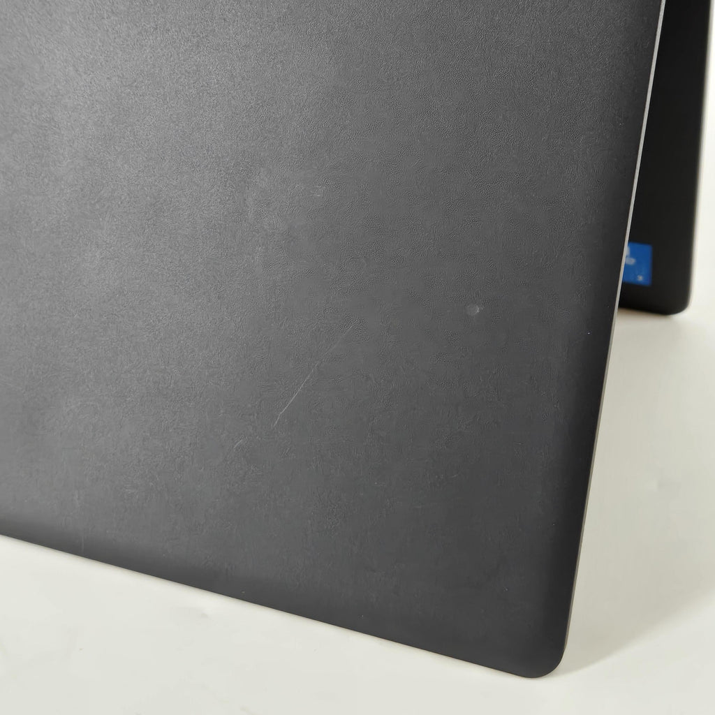 Dell 15 DC15250 Carbon Black 1.2 GHz Intel Core 3 8GB RAM 512GB Solid State Drive
