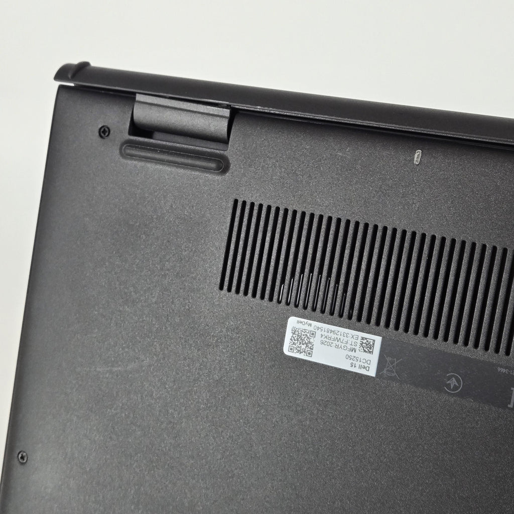 Dell 15 DC15250 Carbon Black 1.2 GHz Intel Core 3 8GB RAM 512GB Solid State Drive